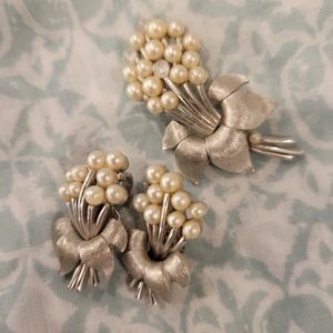 Costume Jewelry, Earrings and brooch